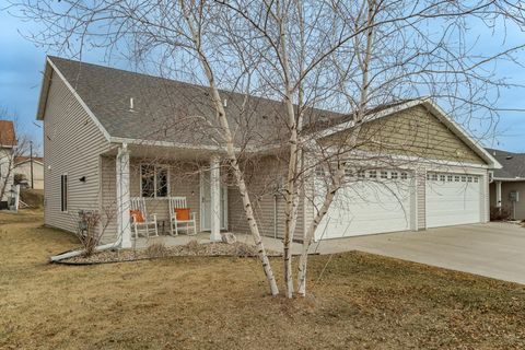 Townhouse For Sale - 1215 Sundance Court<br/> Byron, MN 55920