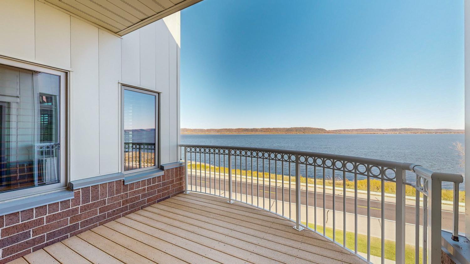 900 S Lakeshore Drive #405, Lake City, Minnesota image 2