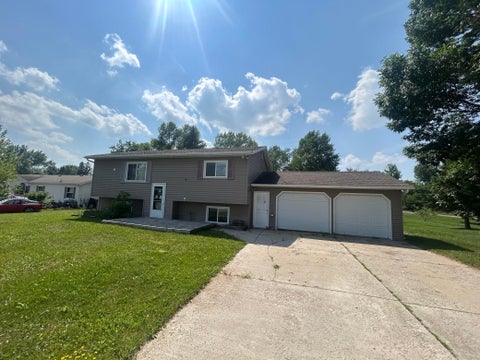 Homes For Sale - 1324 Pelican Lane<br/> Detroit Lakes, MN 56501