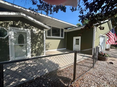 Homes For Sale - 34670 Laser Avenue<br/> Redwood Falls, MN 56283