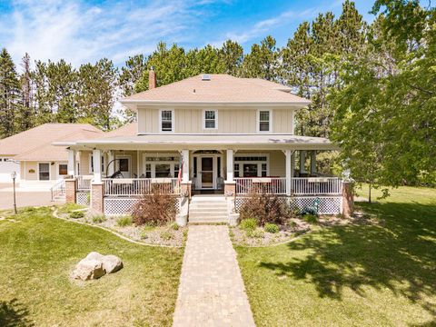 Homes For Sale - 925 14th Street<br/> Cloquet, MN 55720