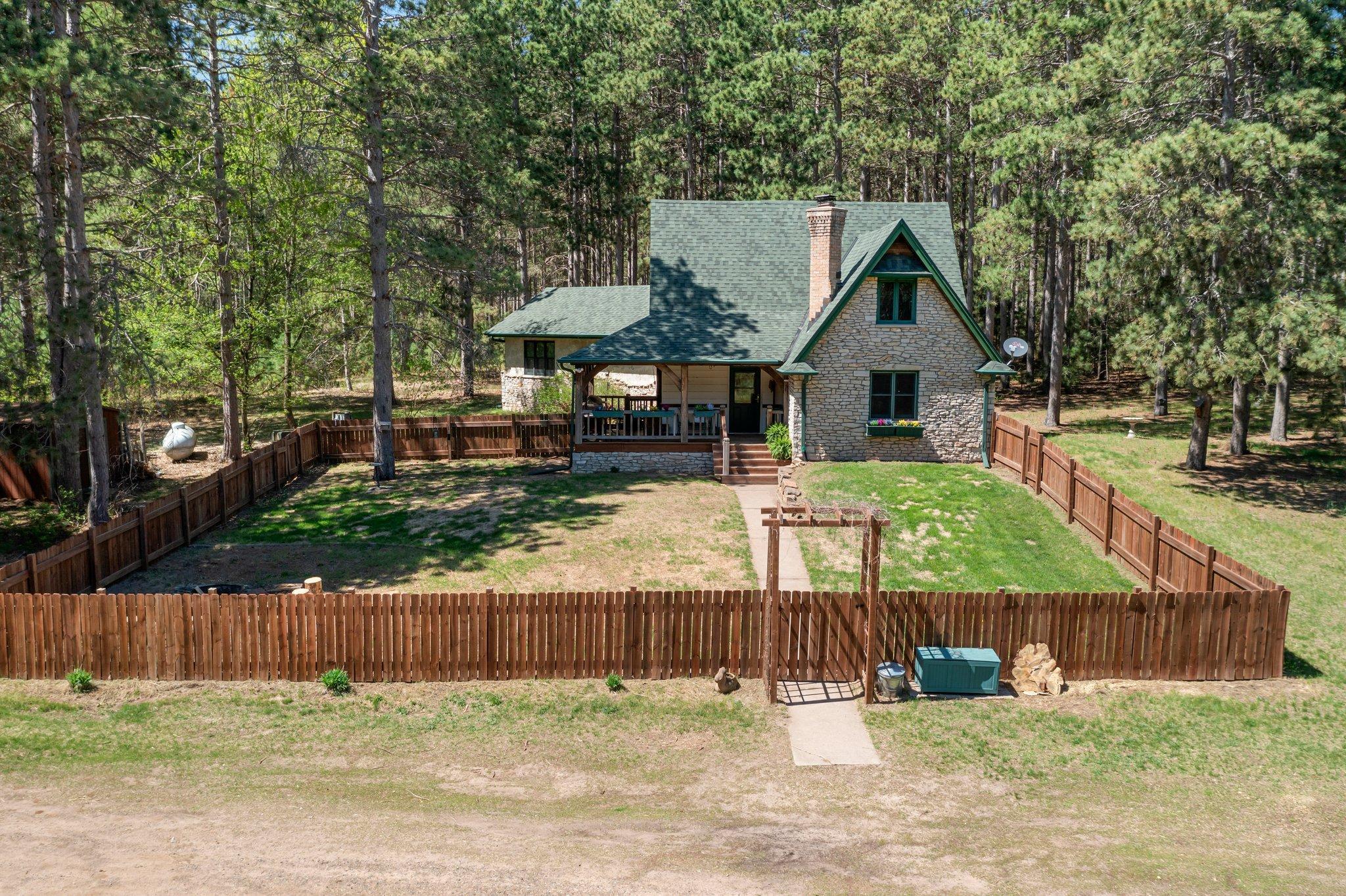 35101 Blackfoot Street, Cambridge, Minnesota image 1