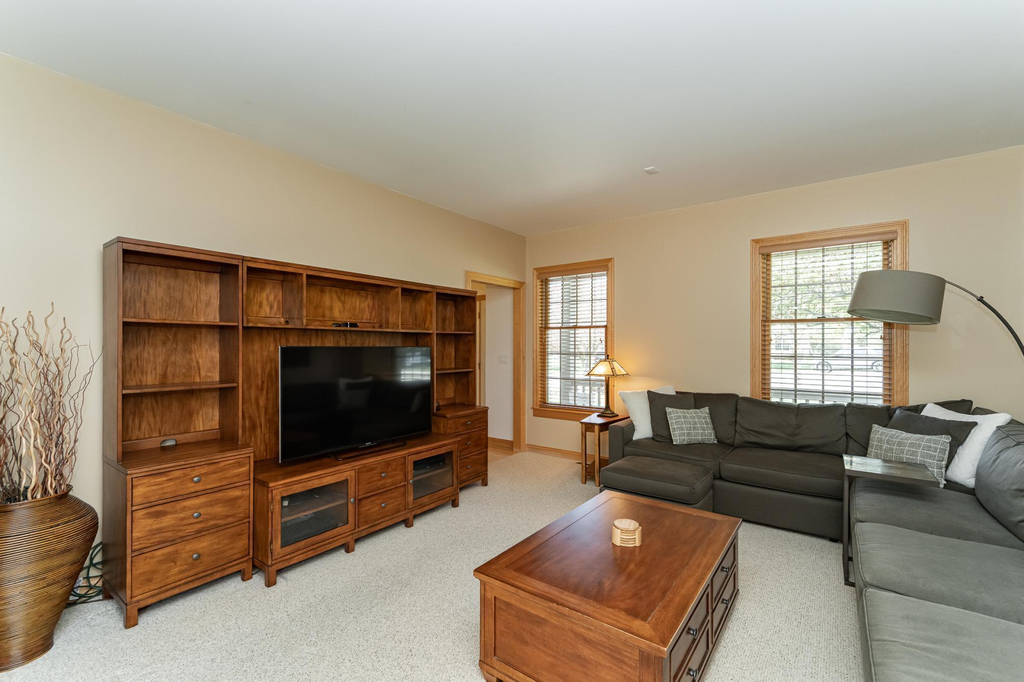 2150 Glenview Lane, Rochester, Minnesota image 12