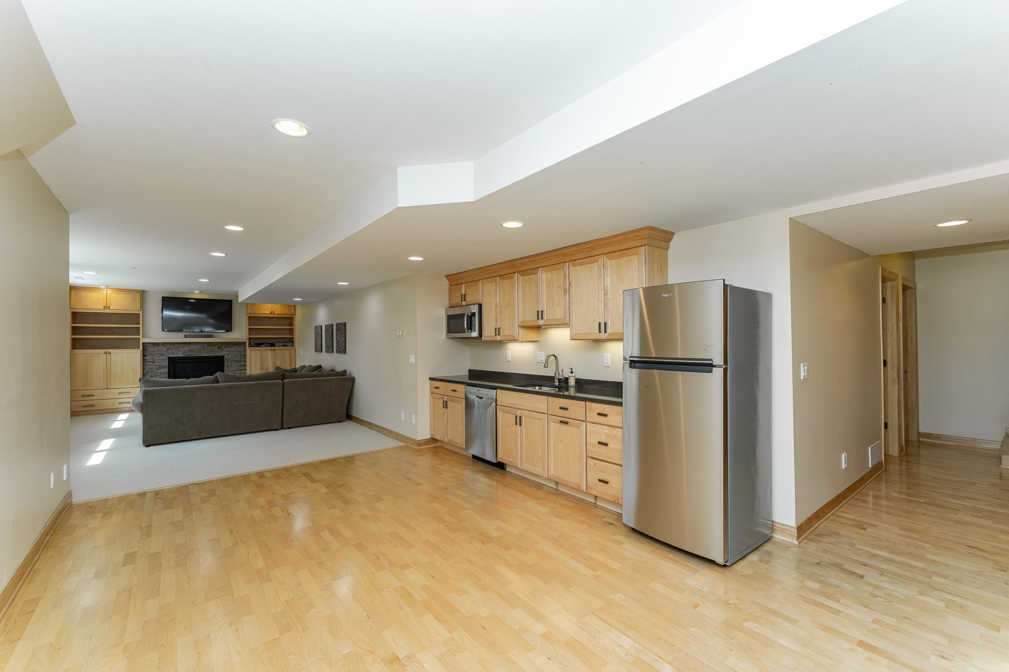 2150 Glenview Lane, Rochester, Minnesota image 30