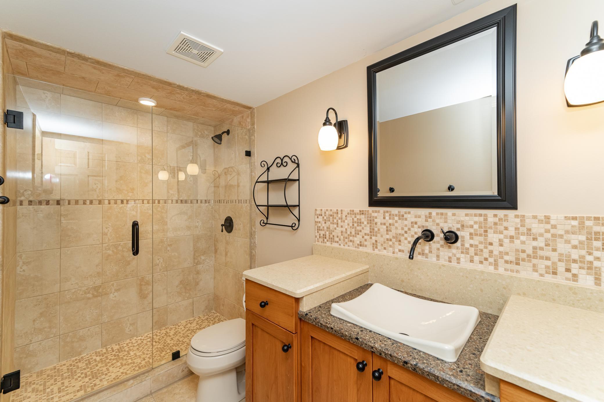 2150 Glenview Lane, Rochester, Minnesota image 36