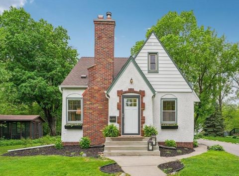 Homes For Sale - 4416 Brookside Avenue<br/> Minneapolis, MN 55436