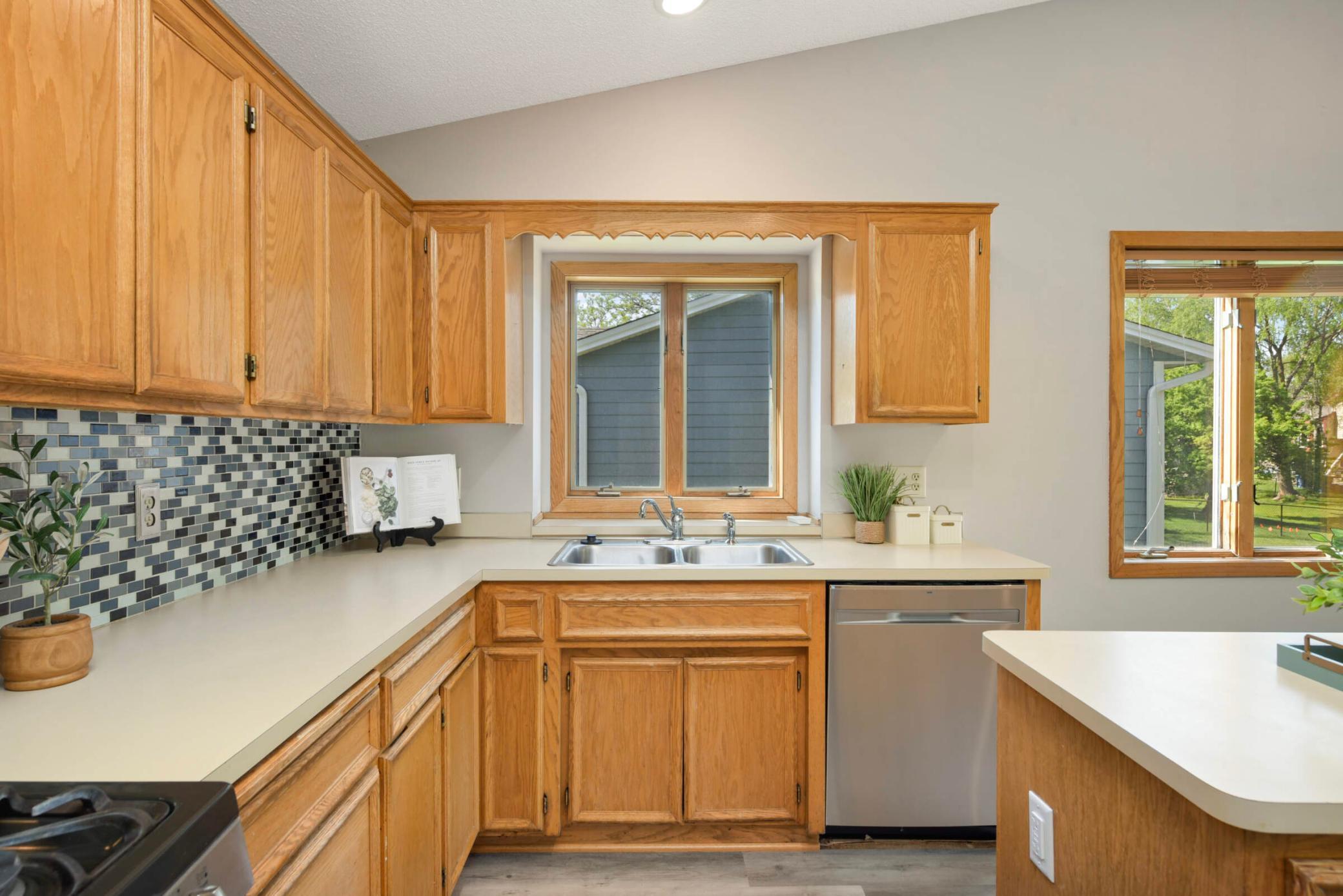 4281 Fox Ridge Road, Eagan, Minnesota image 20