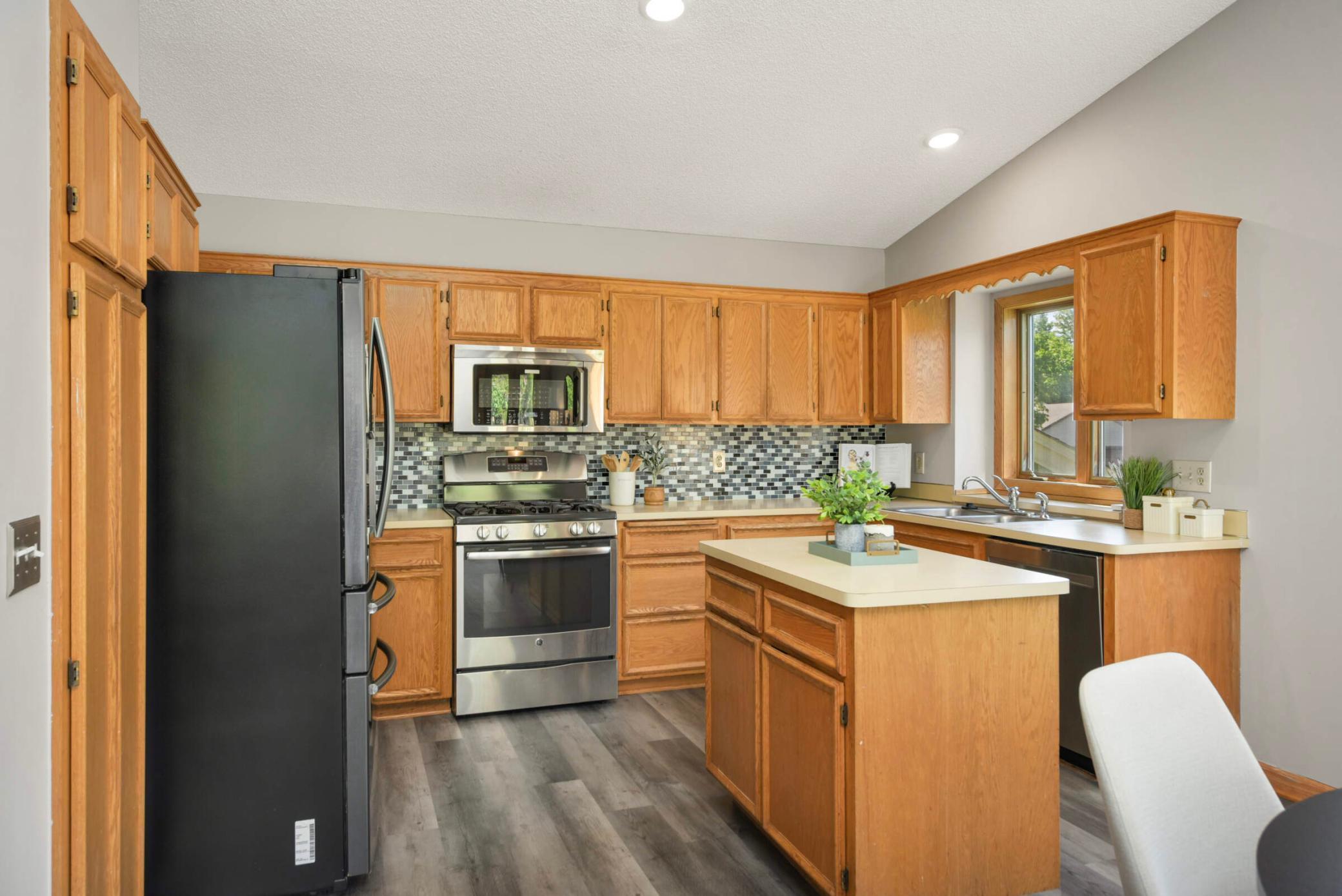 4281 Fox Ridge Road, Eagan, Minnesota image 16