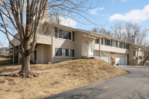 Homes For Sale - 3830 Laurel Court<br/> Dakota County, Saint Paul, MN 55122