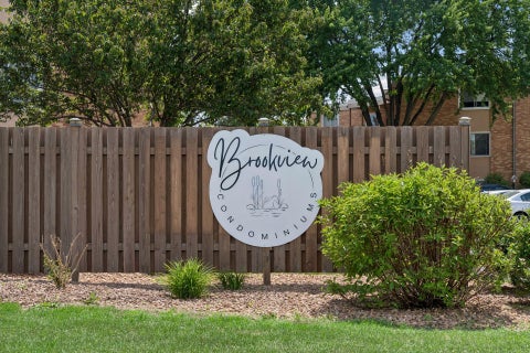 Condo For Sale - 9141 Highway 55<br/> Minneapolis, MN 55427