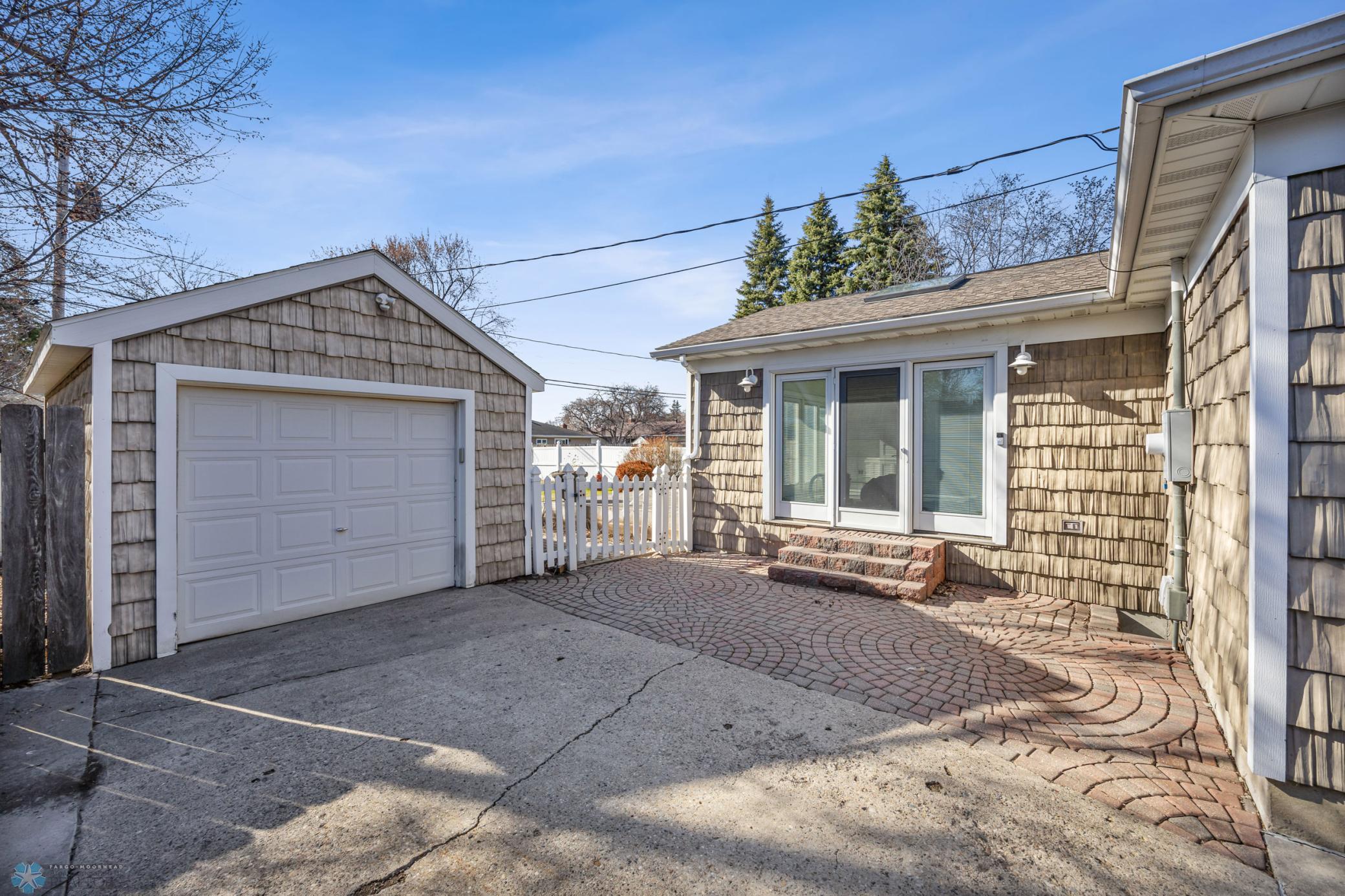 1513 10th Street, Fargo, North Dakota image 11