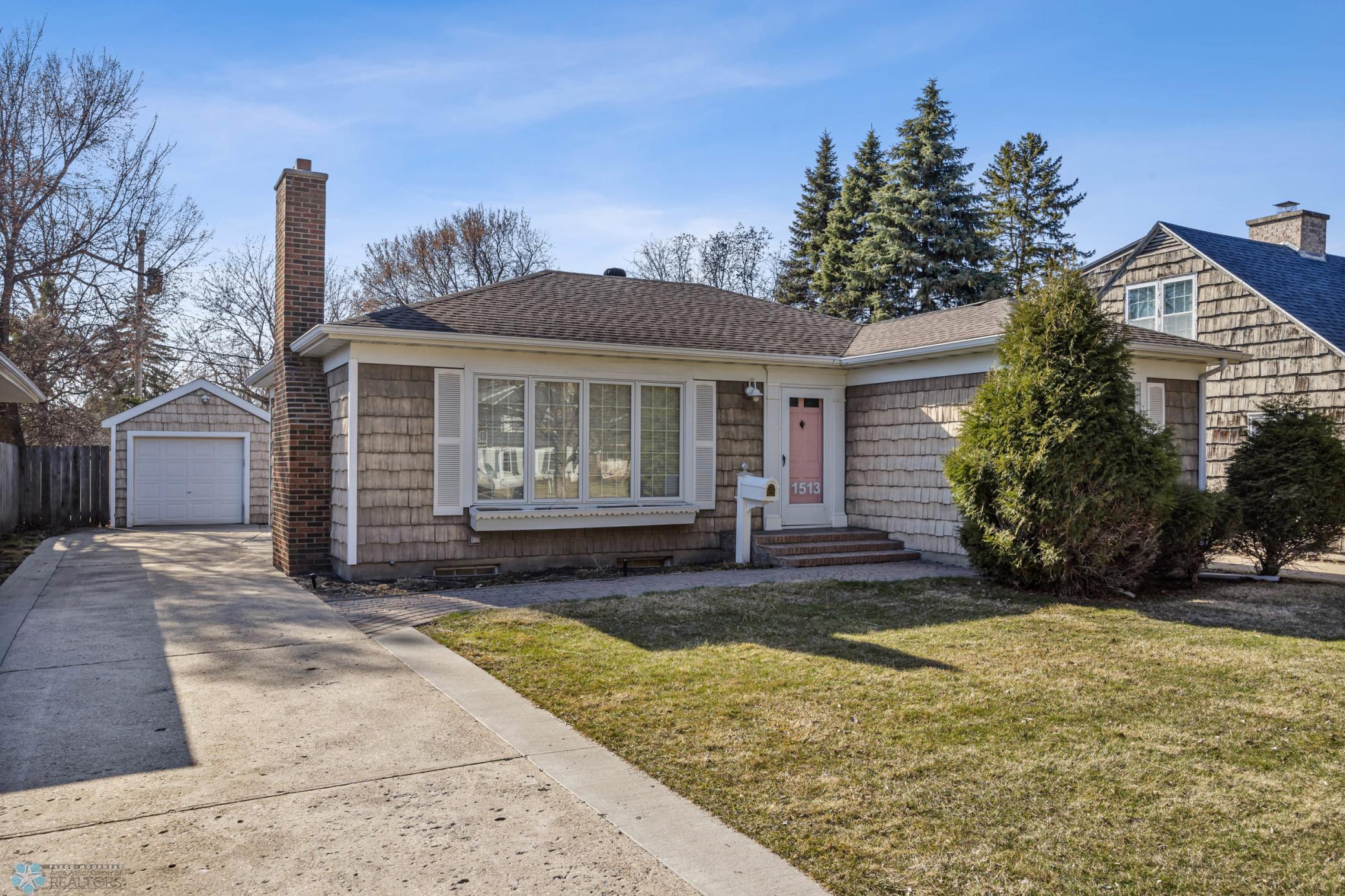 1513 10th Street, Fargo, North Dakota image 2