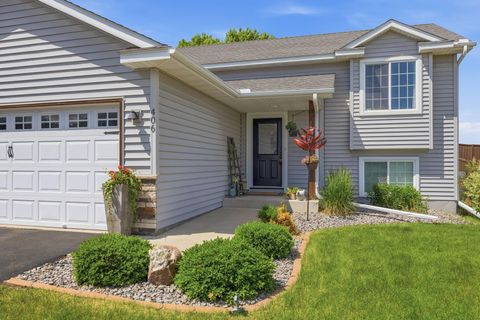 Homes For Sale - 406 Greenway Drive<br/> Delano, MN 55328
