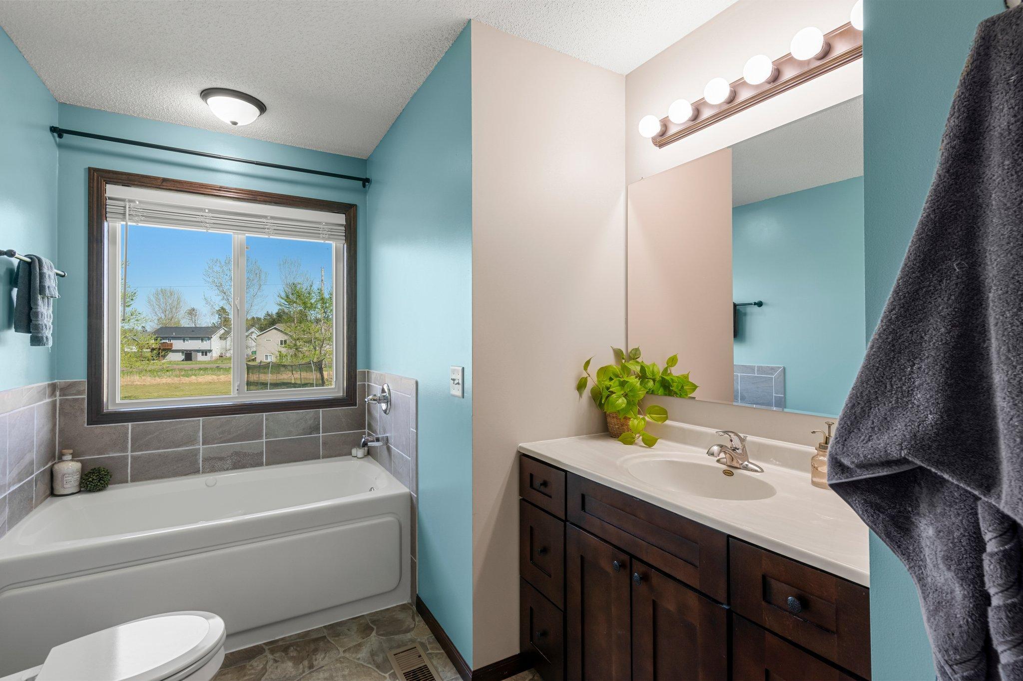 775 Taft Loop, Cambridge, Minnesota image 15