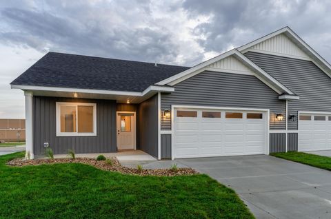 Townhouse For Sale - 5515 Sundown Place<br/> Olmsted County, Rochester, MN 55901