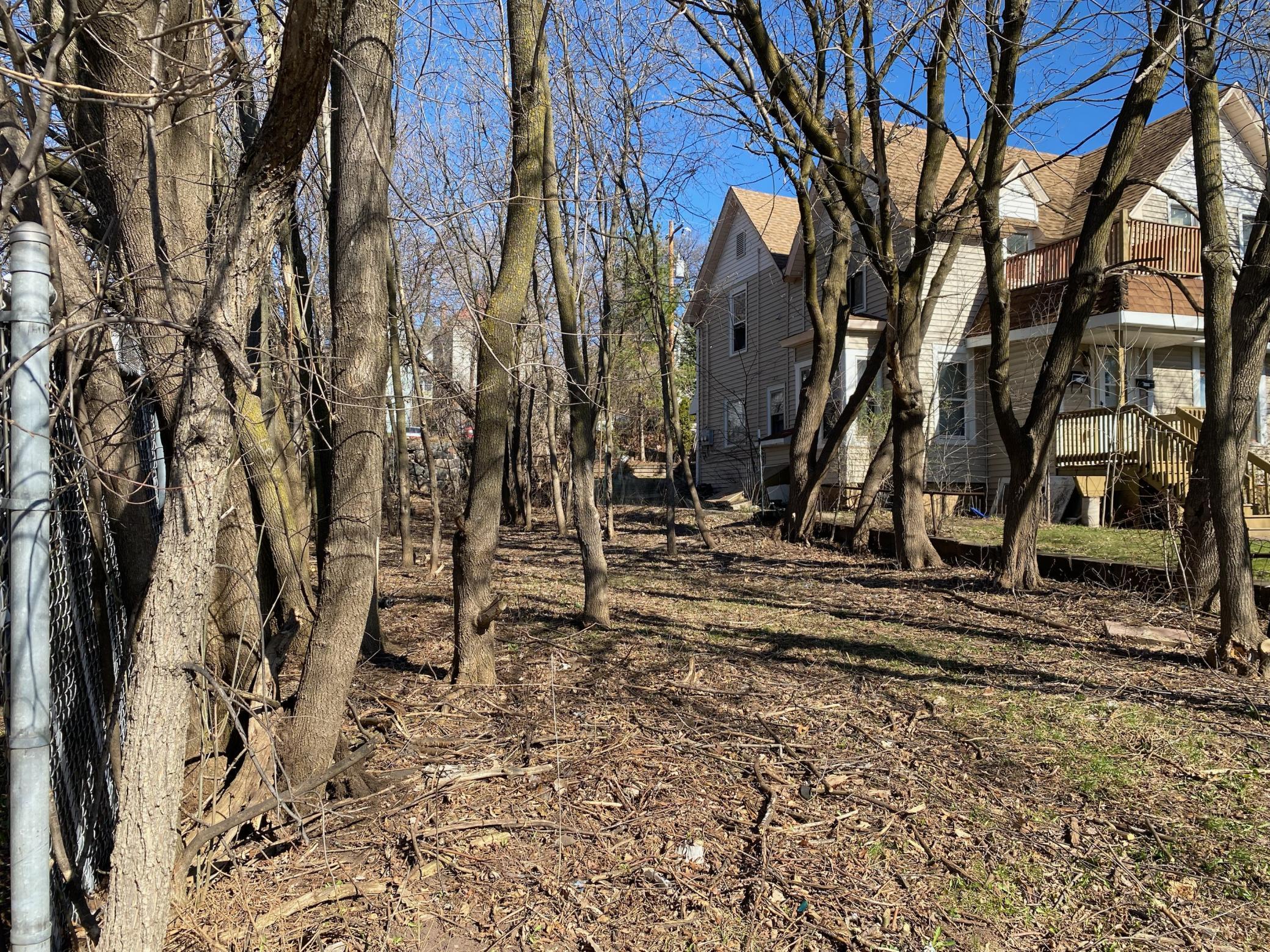 2221 W 3rd St, Duluth, Minnesota image 9