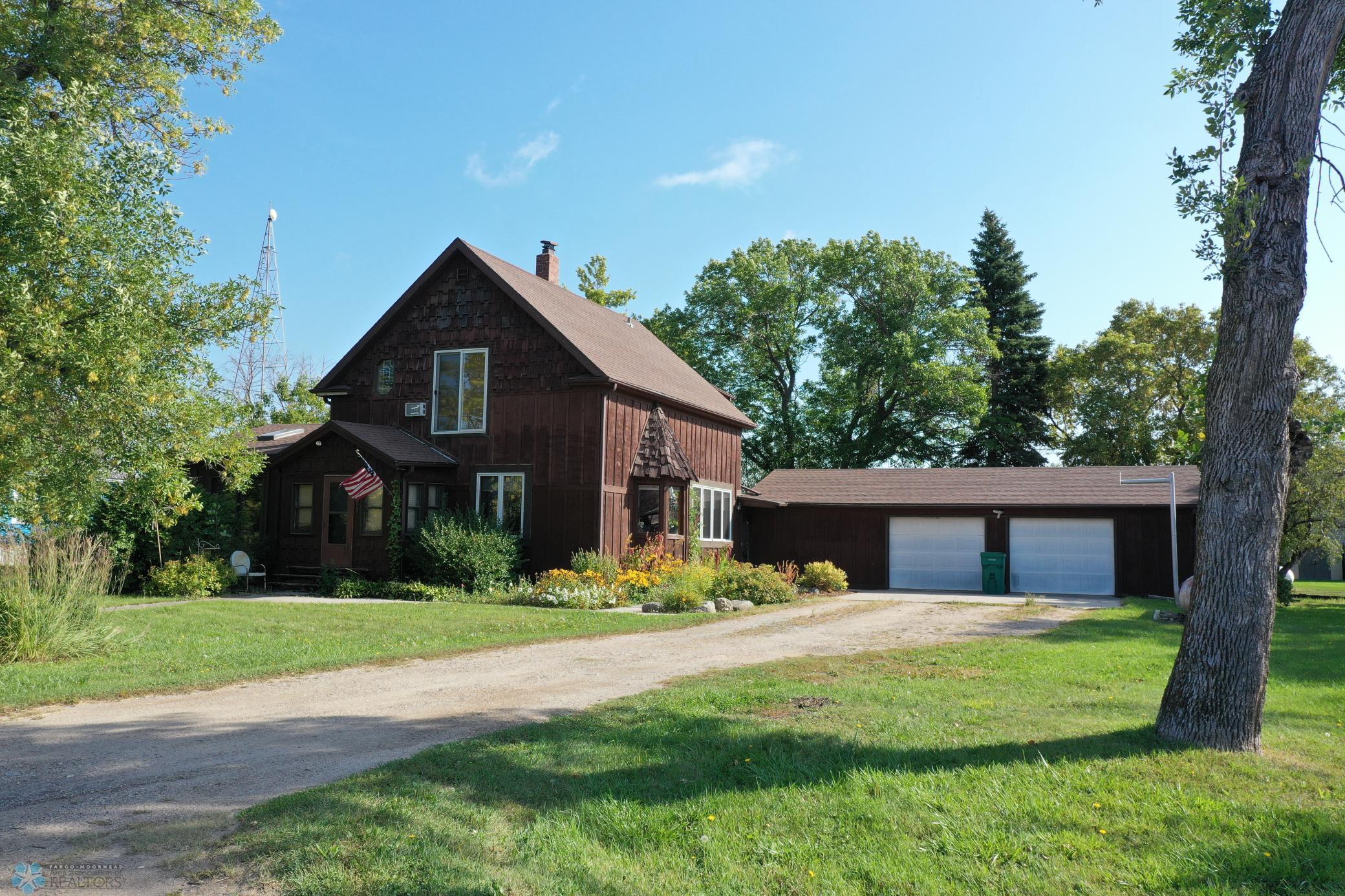 Gardner, North Dakota 58036, United States, 4 Bedrooms Bedrooms, ,2 BathroomsBathrooms,Residential,Pending,43623