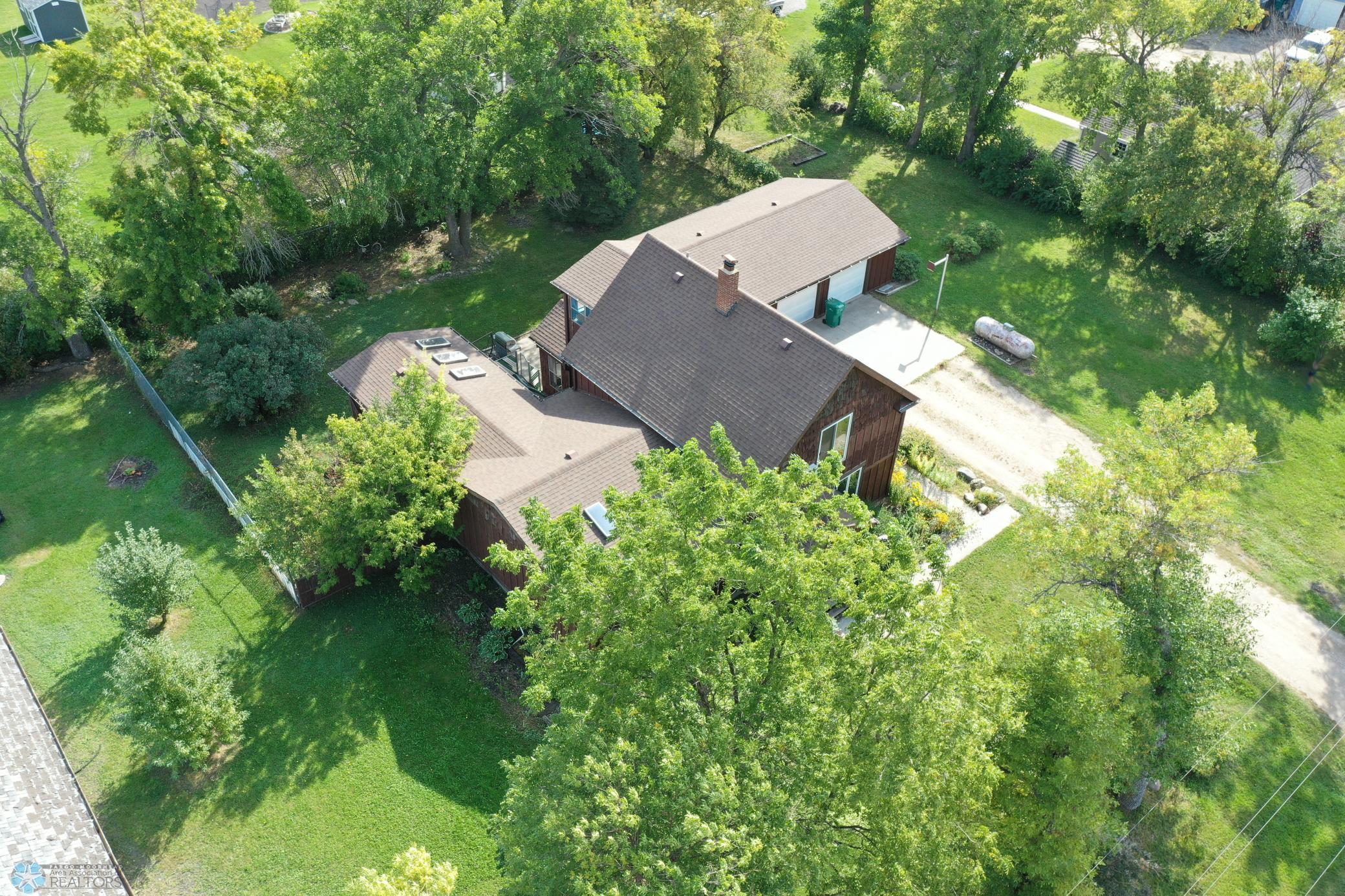 Gardner, North Dakota 58036, United States, 4 Bedrooms Bedrooms, ,2 BathroomsBathrooms,Residential,Pending,43623