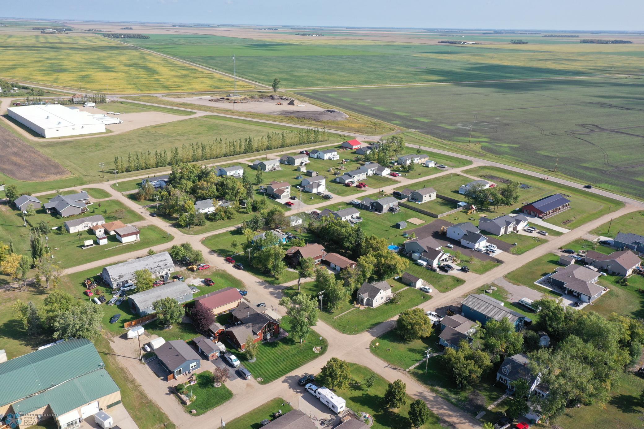 Gardner, North Dakota 58036, United States, 4 Bedrooms Bedrooms, ,2 BathroomsBathrooms,Residential,Pending,43623