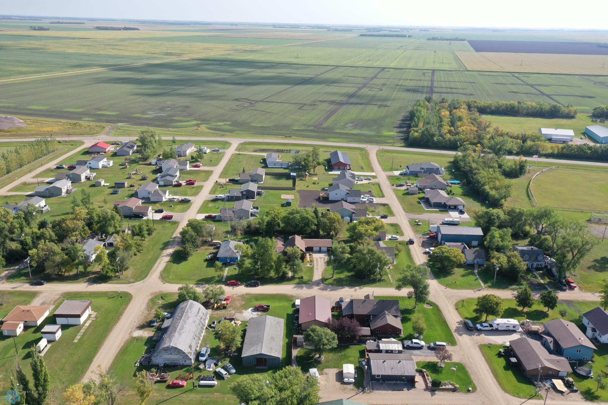 Gardner, North Dakota 58036, United States, 4 Bedrooms Bedrooms, ,2 BathroomsBathrooms,Residential,Pending,43623