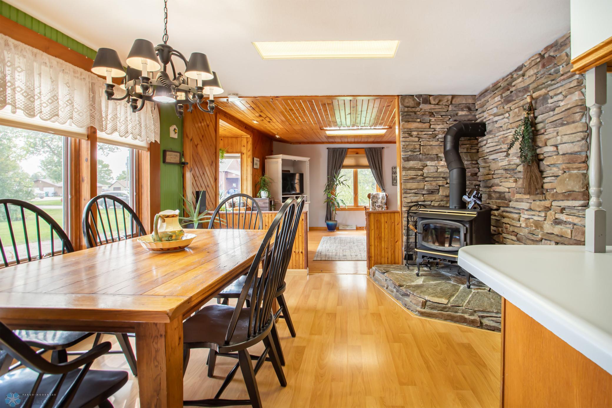 Gardner, North Dakota 58036, United States, 4 Bedrooms Bedrooms, ,2 BathroomsBathrooms,Residential,Pending,43623