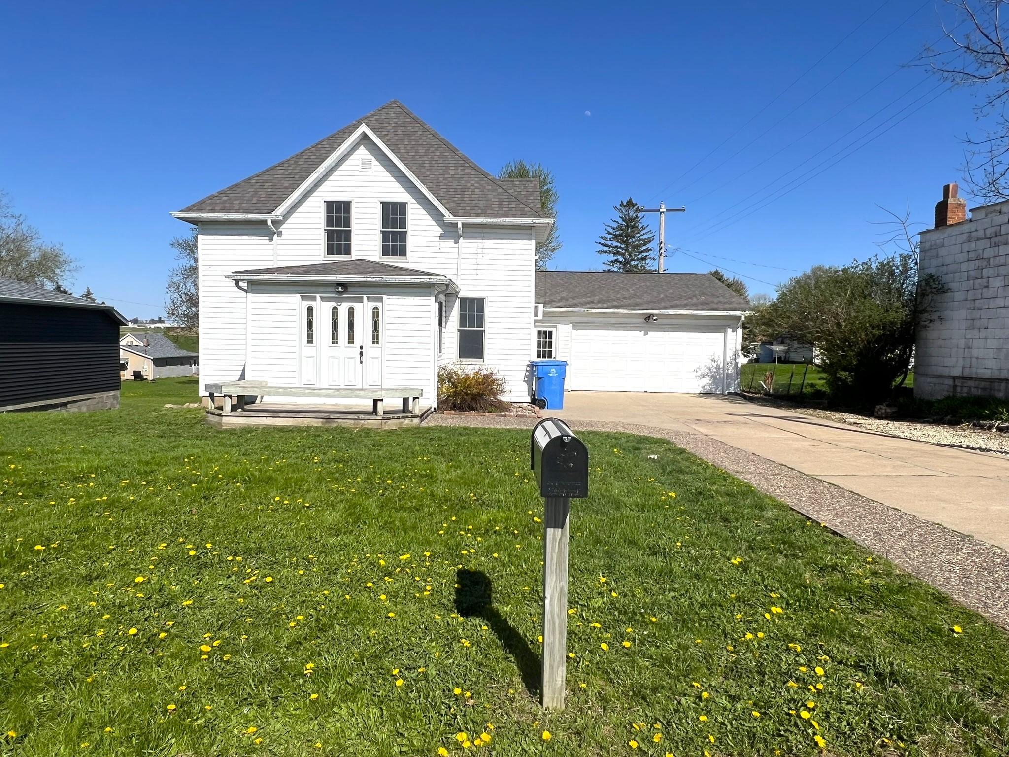 21 1st Street, Altura, Minnesota image 2