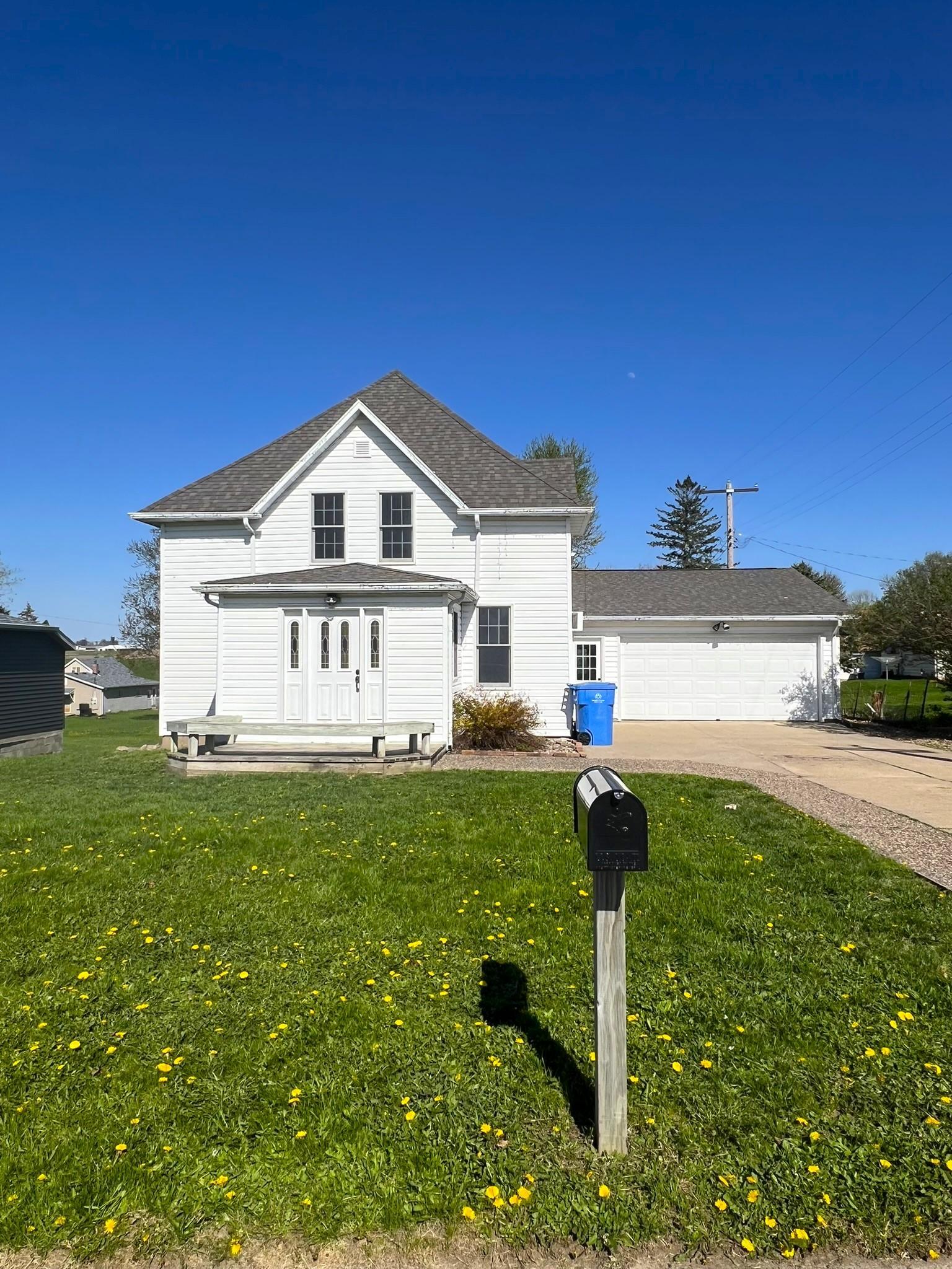 21 1st Street, Altura, Minnesota image 3