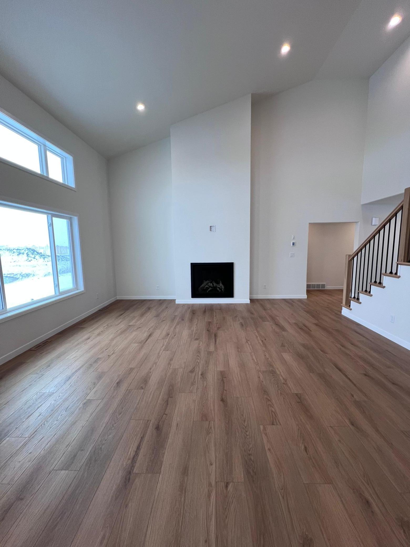 Reiles Acres, North Dakota 58102, United States, 4 Bedrooms Bedrooms, ,2 BathroomsBathrooms,Residential,Pending,250443