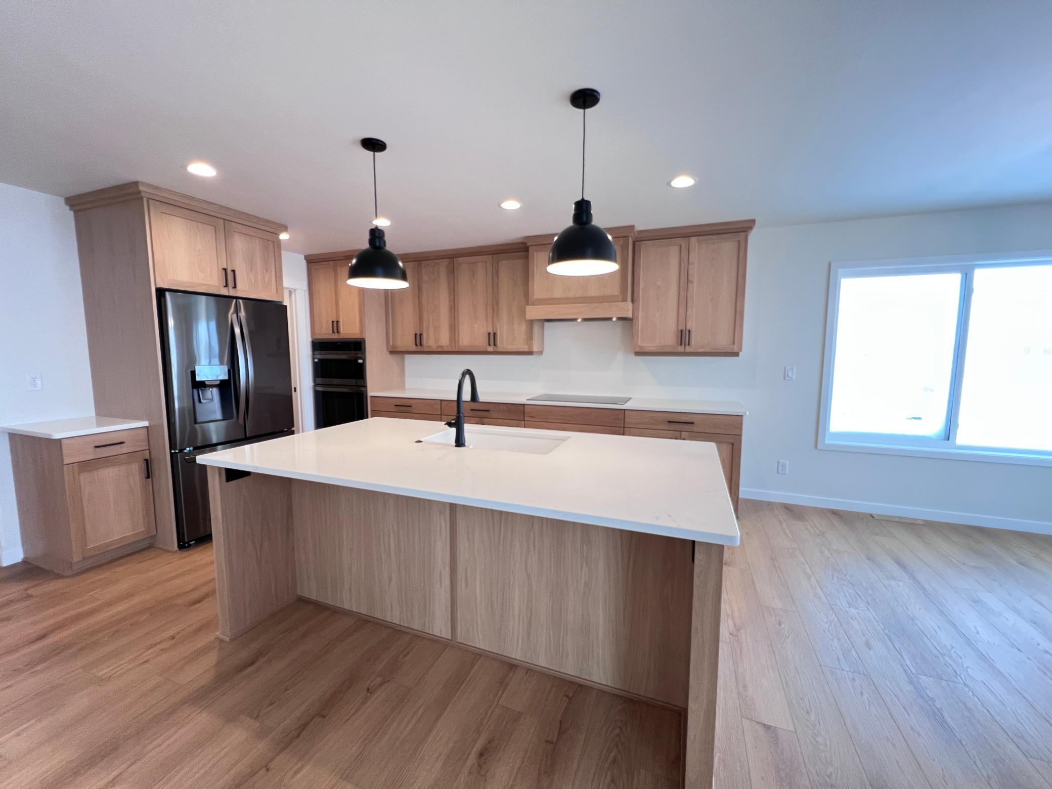 Reiles Acres, North Dakota 58102, United States, 4 Bedrooms Bedrooms, ,2 BathroomsBathrooms,Residential,Pending,250443