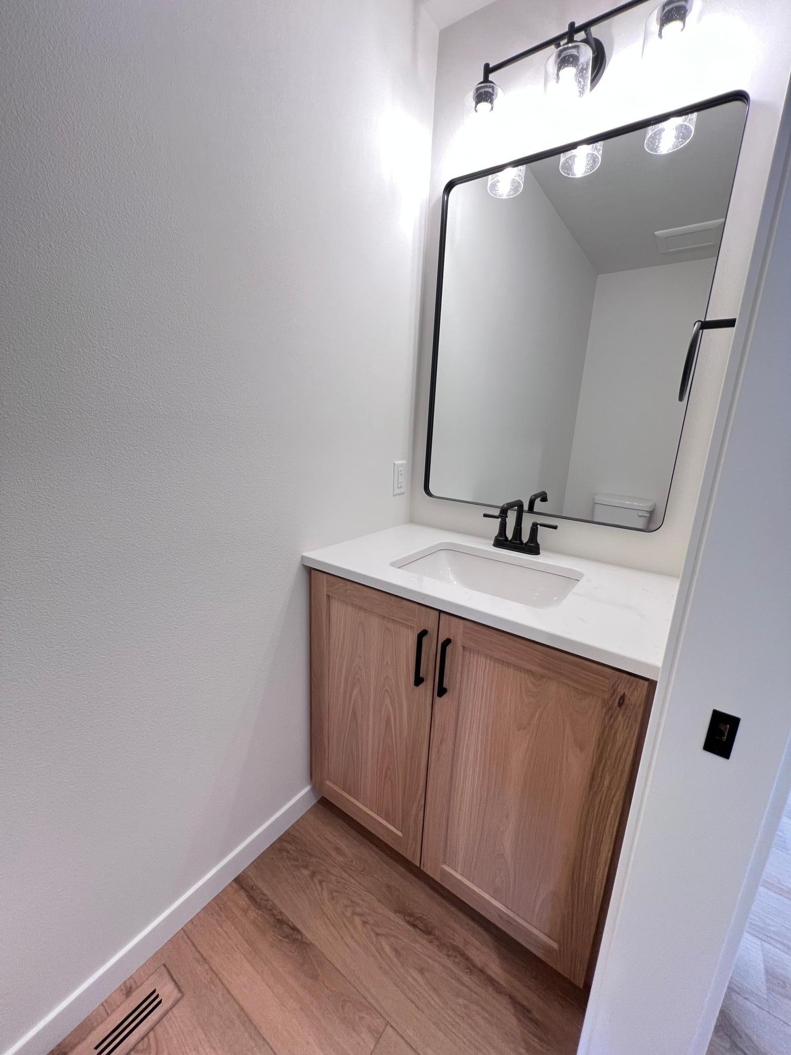 Reiles Acres, North Dakota 58102, United States, 4 Bedrooms Bedrooms, ,2 BathroomsBathrooms,Residential,Pending,250443