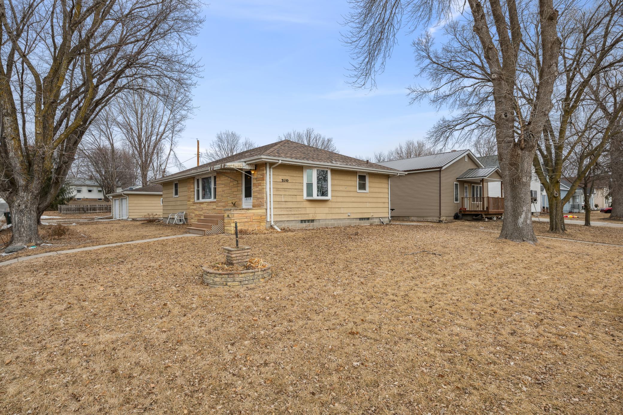 210 8th Street, Gaylord, Minnesota image 1