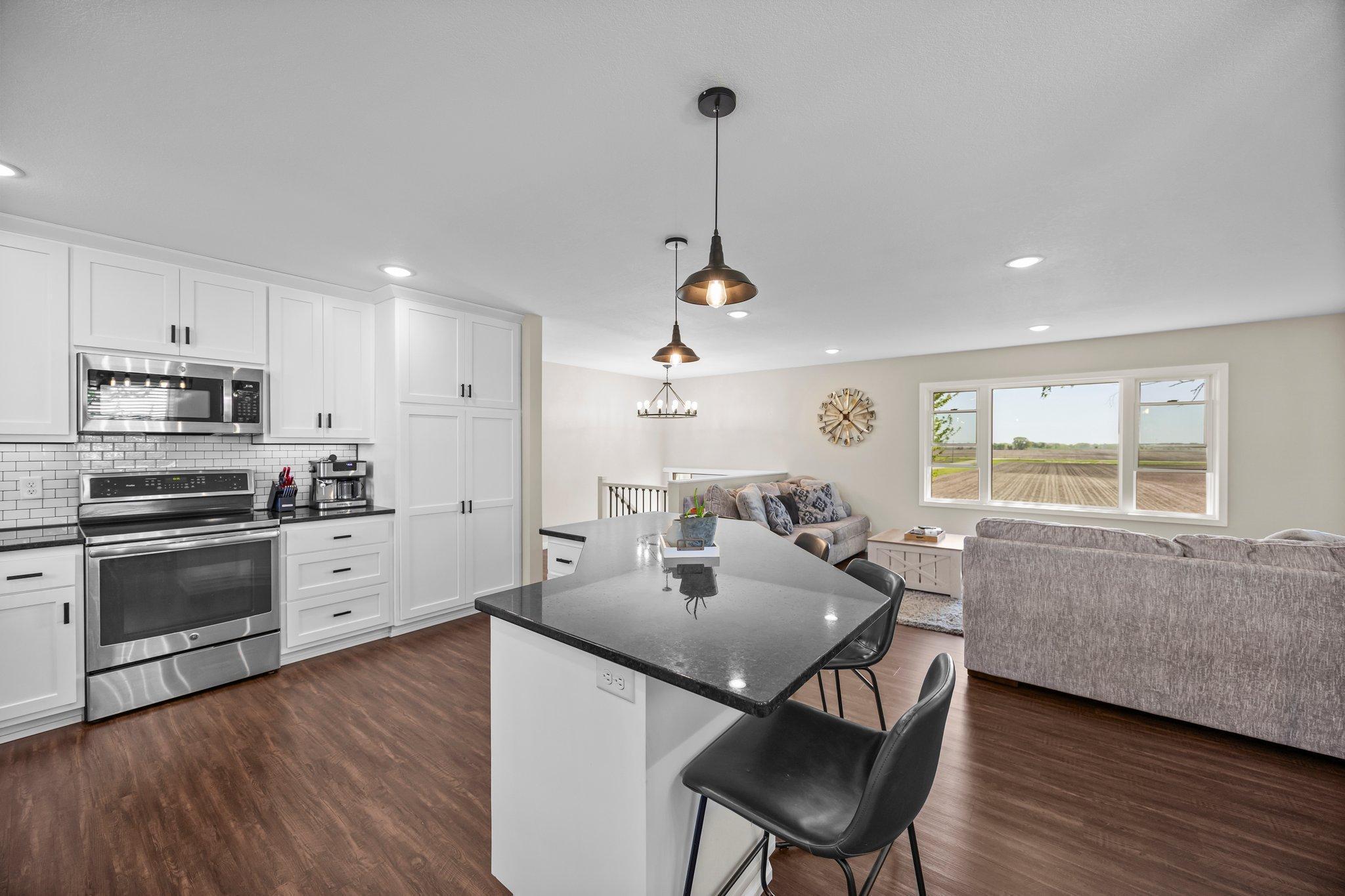 19463 Walden Avenue, Hutchinson, Minnesota image 39