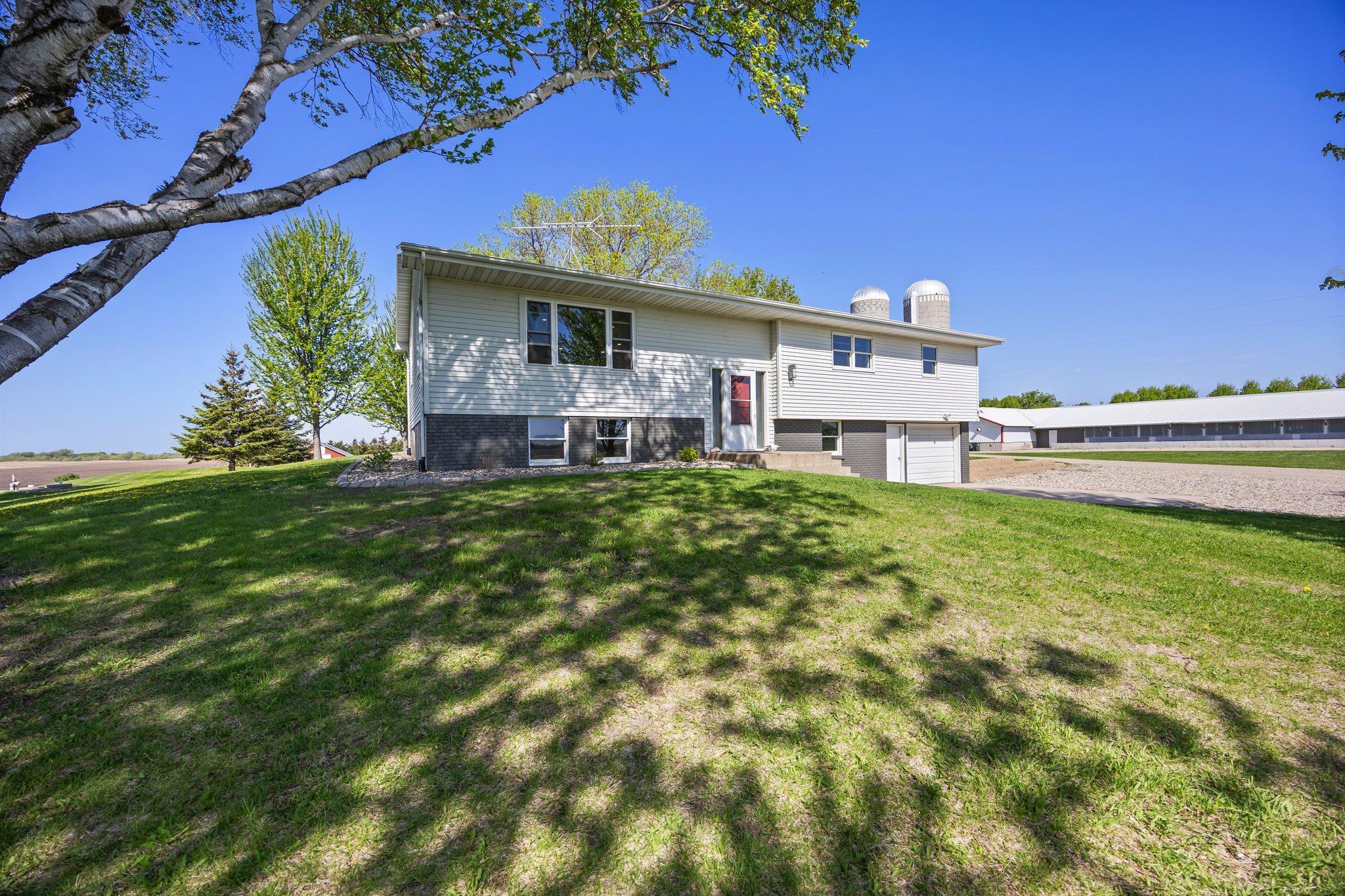 19463 Walden Avenue, Hutchinson, Minnesota image 5