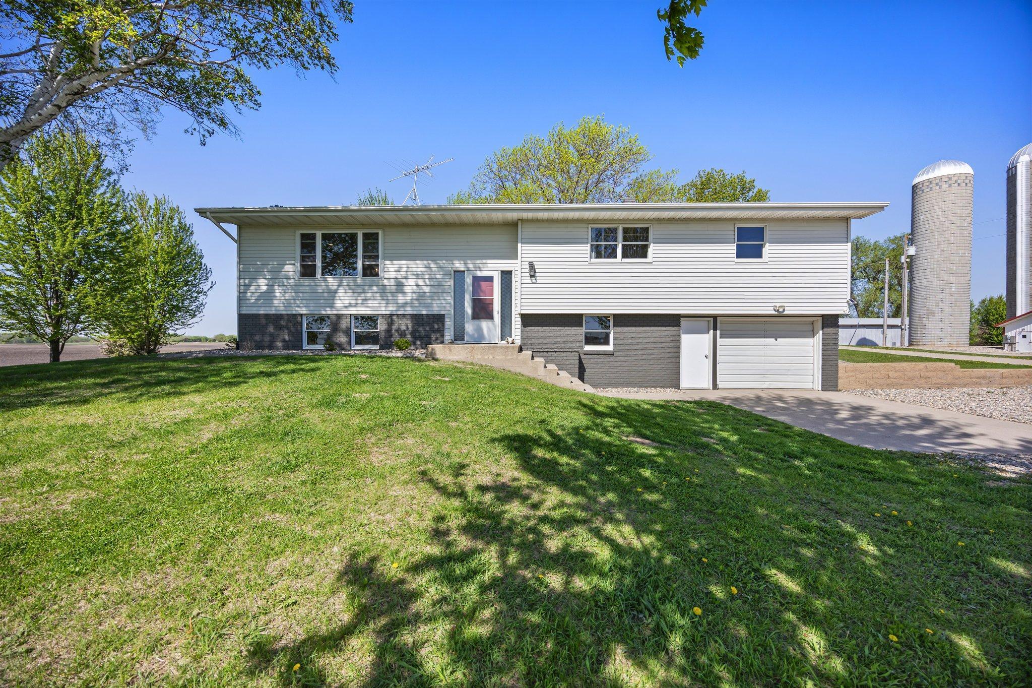 19463 Walden Avenue, Hutchinson, Minnesota image 4