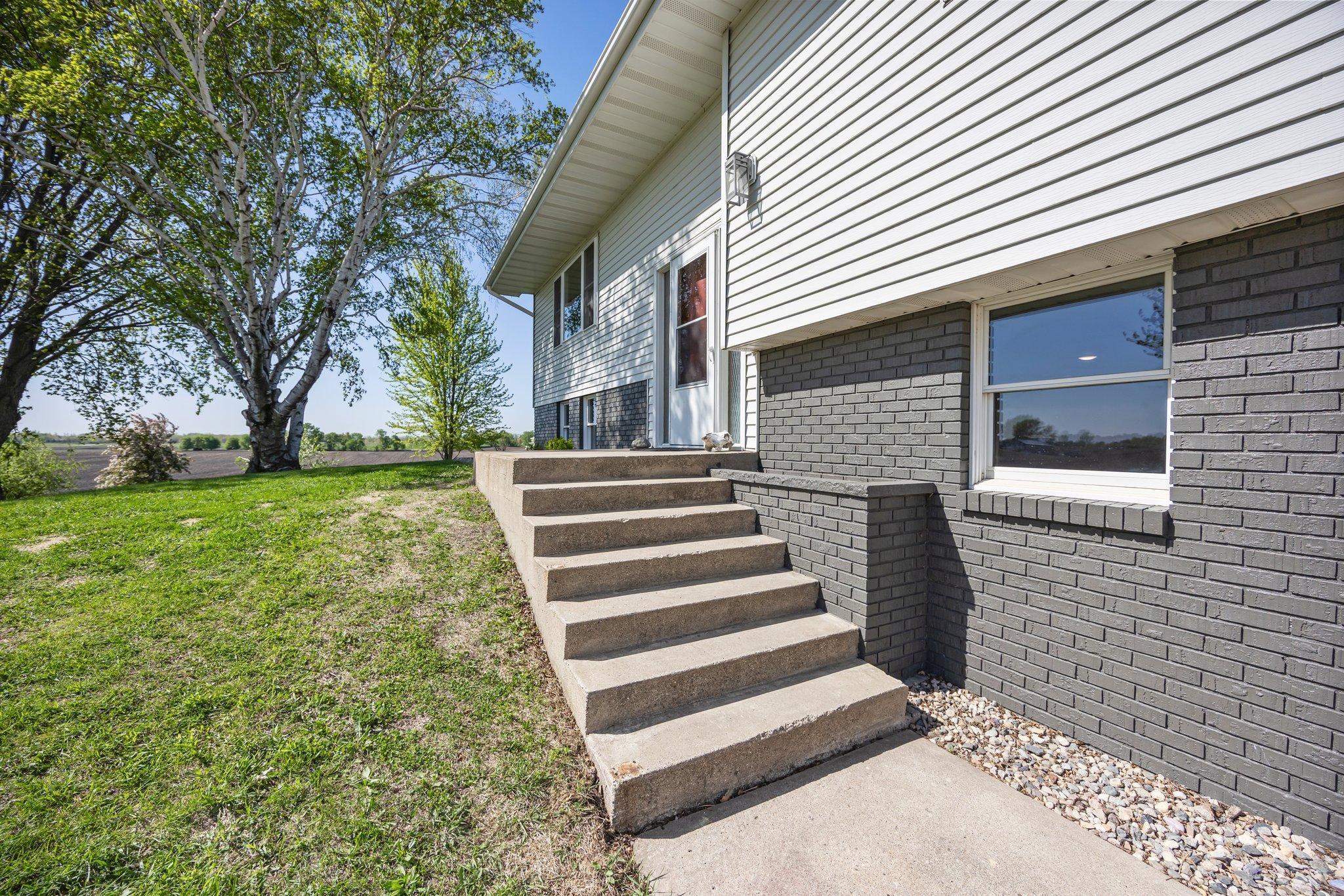 19463 Walden Avenue, Hutchinson, Minnesota image 7