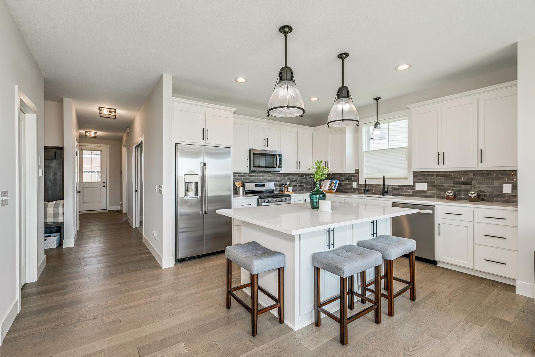 17997 Granite Court, Lakeville, Minnesota image 3