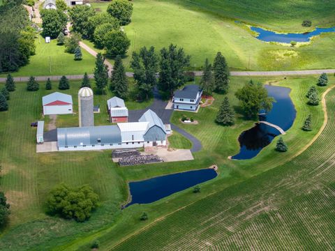 Homes For Sale - 2451 25th Avenue<br/> Barron County, Rice Lake, WI 54868