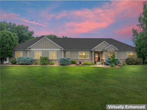 Apartment For Sale - 1057 Ridge Crest Lane<br/> Olmsted County, Rochester, MN 55901