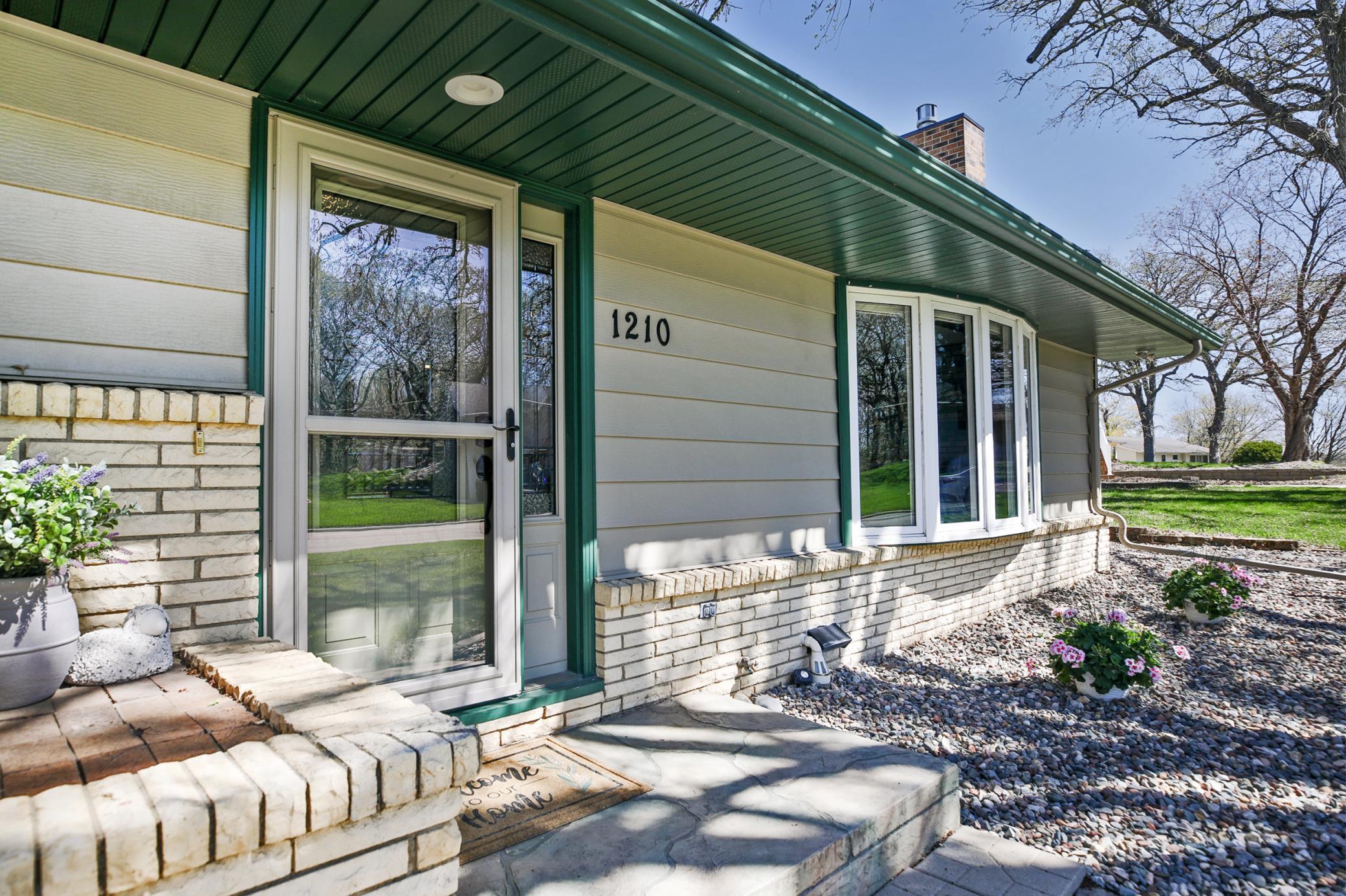 1210 Southview Lane, Albert Lea, Minnesota image 3