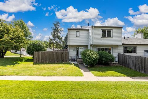 Homes For Sale - 3422 Highlander Drive<br/> Eagan, MN 55122