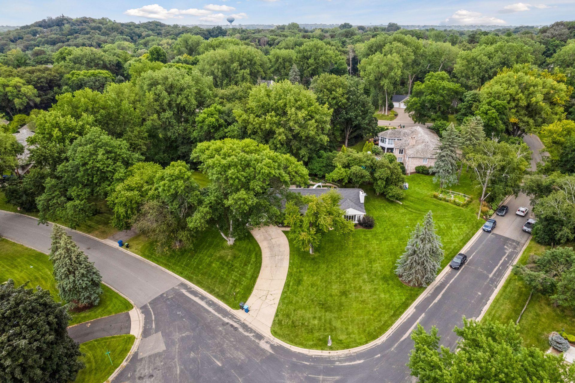 6621 Sally Lane, Edina, Minnesota image 44
