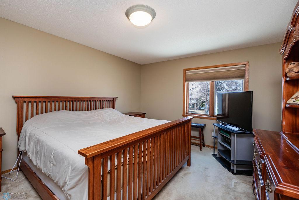 52 Fremont Drive, Fargo, North Dakota image 12