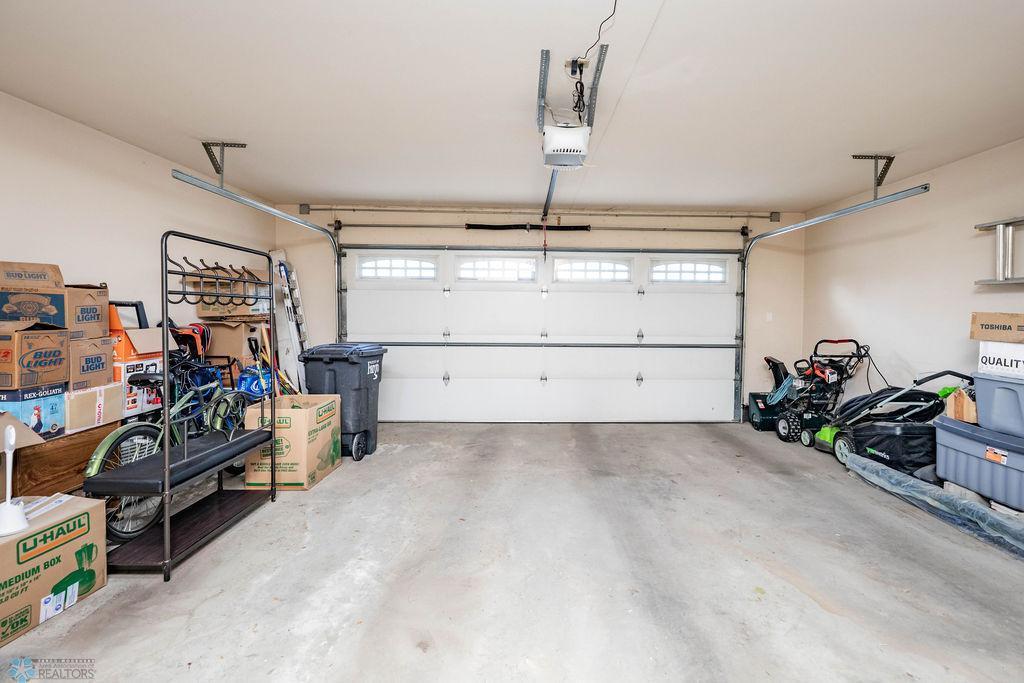 52 Fremont Drive, Fargo, North Dakota image 32