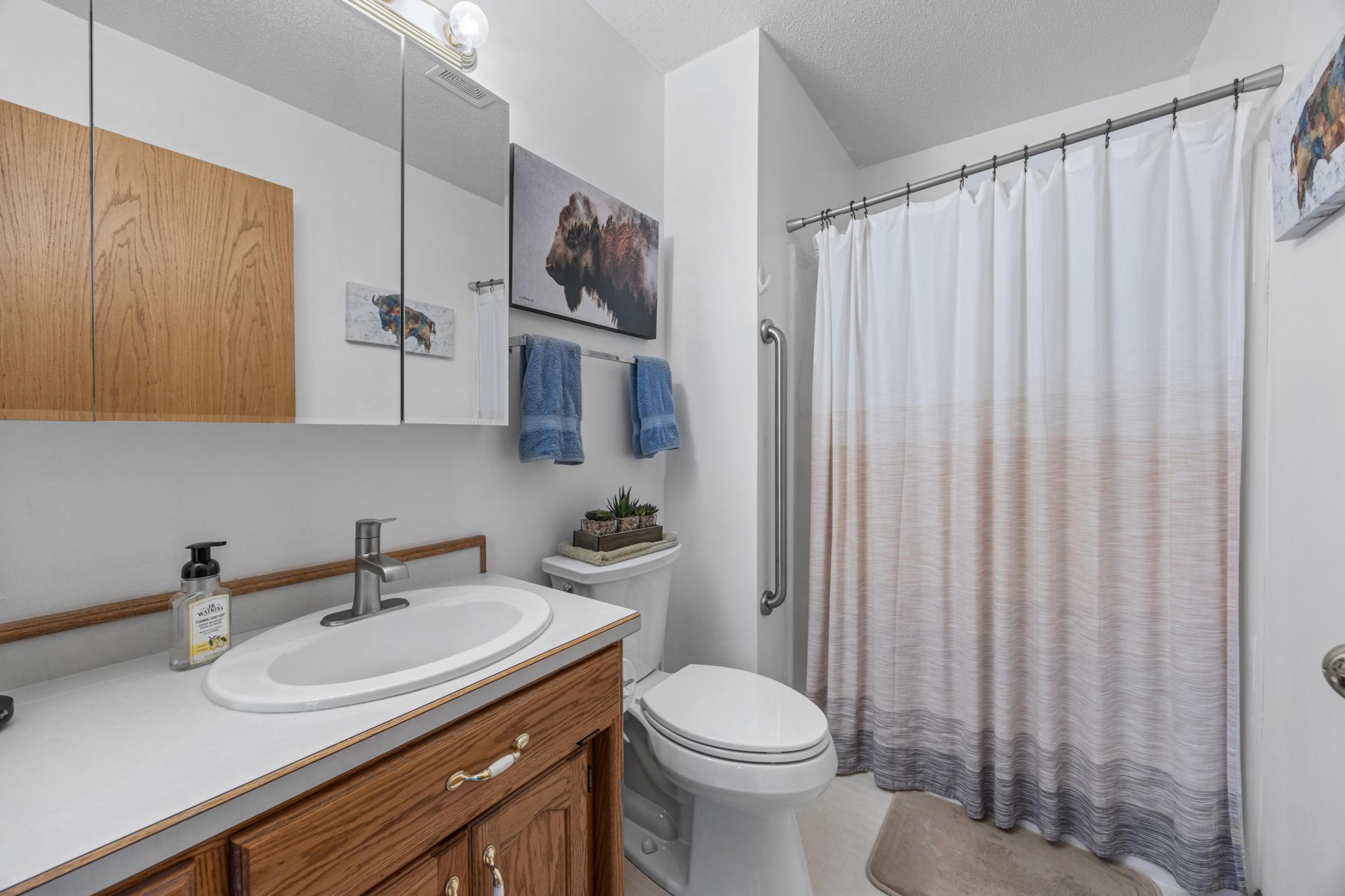 West Fargo, North Dakota 58078, United States, 3 Bedrooms Bedrooms, ,2 BathroomsBathrooms,Residential,Active,225288