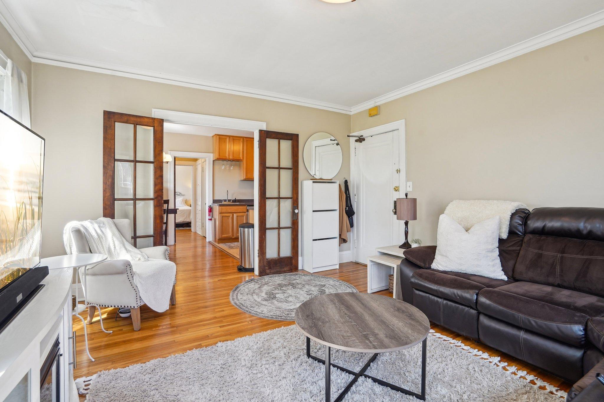 522 Ridgewood Avenue #1, Minneapolis, Minnesota image 4