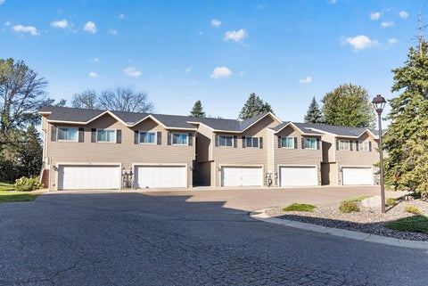 Townhouse For Sale - 12779 82nd Place<br/> Maple Grove, MN 55369