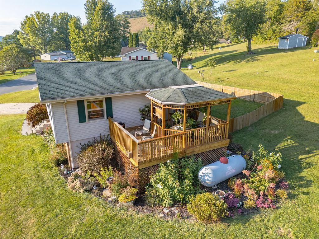 6049 Country Club Road, Houston, Minnesota image 12
