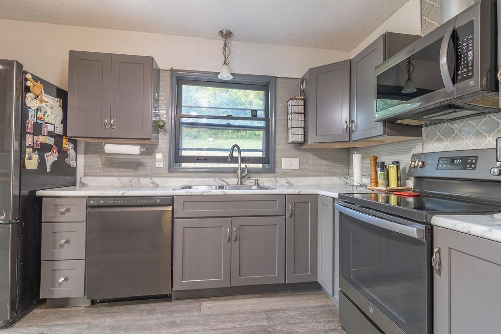 6049 Country Club Road, Houston, Minnesota image 44