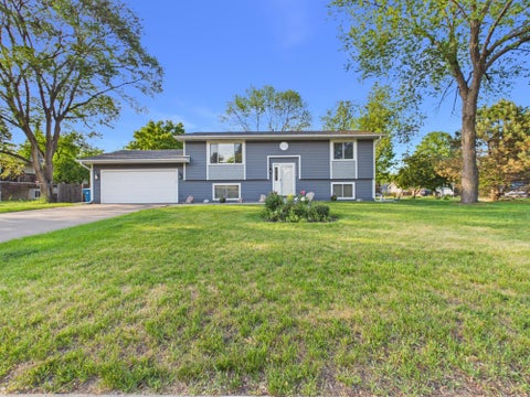 Homes For Sale - 7500 119th Avenue<br/> Champlin, MN 55316