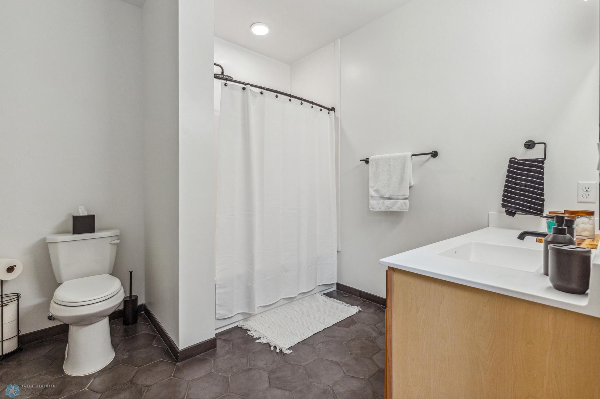 117 Broadway #303, Fargo, North Dakota image 22